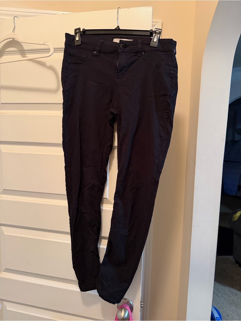 No Boundaries Black Straight-Leg Pants